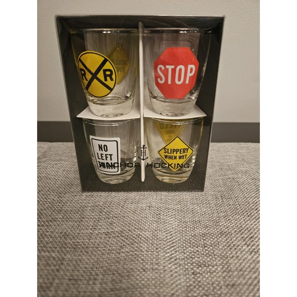 Anchor Hocking Vintage Traffic Road Street Signs 4 Shot Glasses Set in Box